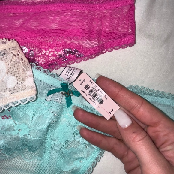 Lot de 3 culottes Victoria’s Secret NEUVES avec étiquettes - Picture 6 of 7